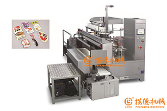 旋轉(zhuǎn)給袋式包裝機(jī)會粘袋子的原因和解決方案